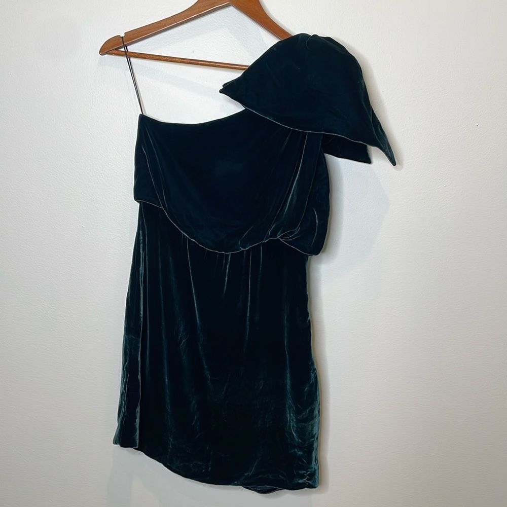 Nellie Partow Velvet One Shoulder Dress Size Small